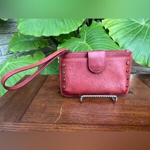 Universal Threads Wristlet